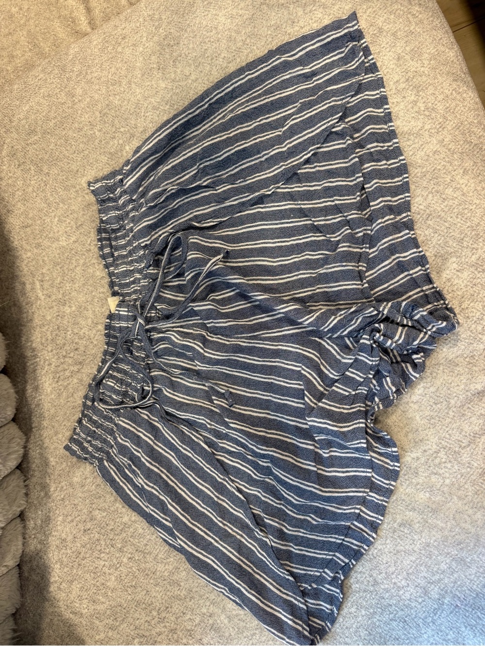 American Eagle Outfitters Blue and White Striped Pull-On Shorts